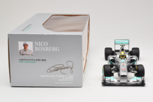 Mercedes W03 #8 N. Rosberg Mercedes AMG Petronas Showcar 2012 Minichamps 1:18 110120078 Diecast — photo 6 of 7