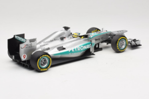 Mercedes W04 #9 N. Rosberg Mercedes AMG Petronas Showcar 2013 Minichamps 1:18 110130079 Diecast — photo 2 of 7