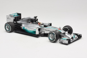 Mercedes W05 #44 L. Hamilton Mercedes AMG Petronas Chinese Grand Prix Winner 2014 Minichamps 1:18 110140244 Diecast — photo 4 of 7