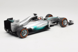Mercedes W05 #44 L. Hamilton Mercedes AMG Petronas Malaysian Grand Prix Winner 2014 Minichamps 1:18 110140144 Diecast — photo 2 of 7