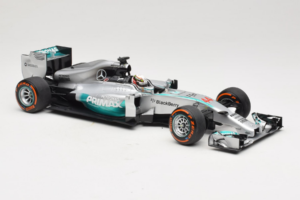 Mercedes W05 #44 L. Hamilton Mercedes AMG Petronas Malaysian Grand Prix Winner 2014 Minichamps 1:18 110140144 Diecast — photo 4 of 7