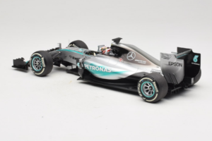 Mercedes W06 #44 L. Hamilton F1 World Champion 2015 Dealer Edition Minichamps 1:18 B66960539 Diecast — photo 5 of 7