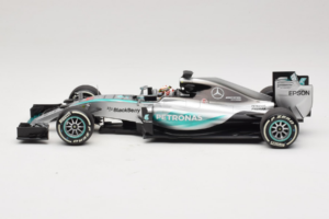 Mercedes W06 #44 L. Hamilton Mercedes AMG Petronas Australian Grand Prix Winner 2015 Minichamps 1:18 110150044 Diecast — photo 3 of 7