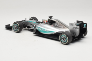 Mercedes W06 #44 L. Hamilton Mercedes AMG Petronas Australian Grand Prix Winner 2015 Minichamps 1:18 110150044 Diecast — photo 5 of 7