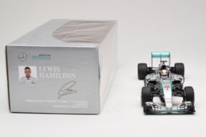 Mercedes W06 #44 L. Hamilton Mercedes AMG Petronas Australian Grand Prix Winner 2015 Minichamps 1:18 110150044 Diecast — photo 6 of 7