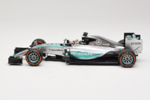 Mercedes W06 #44 L. Hamilton Mercedes AMG Petronas Japanese Grand Prix Winner 2015 Minichamps 1:18 110150344 Diecast — photo 3 of 7