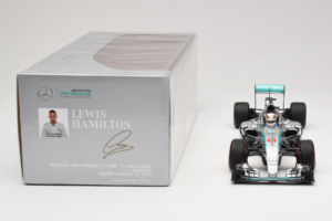 Mercedes W06 #44 L. Hamilton Mercedes AMG Petronas Japanese Grand Prix Winner 2015 Minichamps 1:18 110150344 Diecast — photo 6 of 7