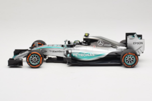 Mercedes W06 #6 N. Rosberg Mercedes AMG Petronas Japanese Grand Prix 2015 Minichamps 1:18 110150206 Diecast — photo 3 of 7