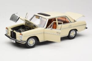 Mercedes W115 Strich 8 Cream Sun Star 1:18 4581 Diecast — photo 2 of 8