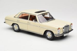 Mercedes W115 Strich 8 Cream Sun Star 1:18 4581 Diecast — photo 6 of 8