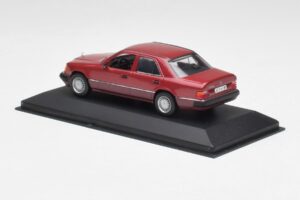 Mercedes 300D W124 Red Minichamps 1:43 3209 Diecast — photo 3 of 4