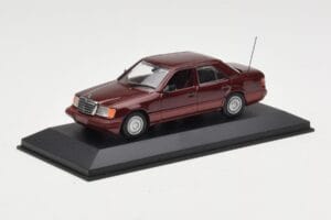 Mercedes W124 Dark Red Metallic Minichamps 1:43 MB002 Diecast — photo 2 of 4