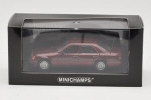 Mercedes W124 Dark Red Metallic Minichamps 1:43 MB002 Diecast — photo 4 of 4
