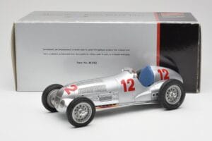 Mercedes W125 #12 R. Caracciola Grand Prix 1937 CMC 1:18 M-052 Diecast — photo 6 of 6
