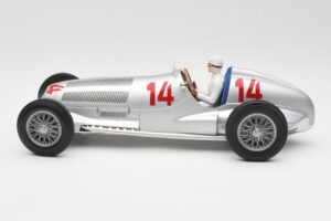 Mercedes W125 #14 Daimler-Benz AG M. von Brauchitsch 2nd Place German GP 1937 Minichamps 1:18 155373114 Diecast — photo 3 of 6