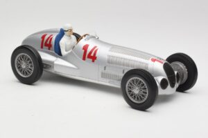 Mercedes W125 #14 Daimler-Benz AG M. von Brauchitsch 2nd Place German GP 1937 Minichamps 1:18 155373114 Diecast — photo 4 of 6