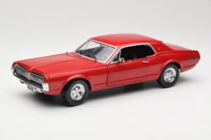 Mercury Cougar XR-7 Red Sun Star 1:18 1541 Diecast