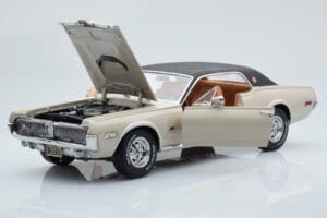 Mercury Cougar XR7-G Fawn Sun Star 1:18 1572 Diecast — photo 2 of 8