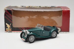 MG TC Midget Shires Green Road Legends 1:18 92468 Diecast — photo 8 of 8