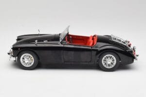 MGA English Roadster Black Revell 1:18 84559091 Diecast — photo 4 of 8