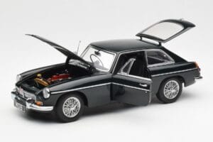MGB GT Mk2 Coupe Racing Green AUTOart 1:18 76602 Diecast — photo 2 of 8