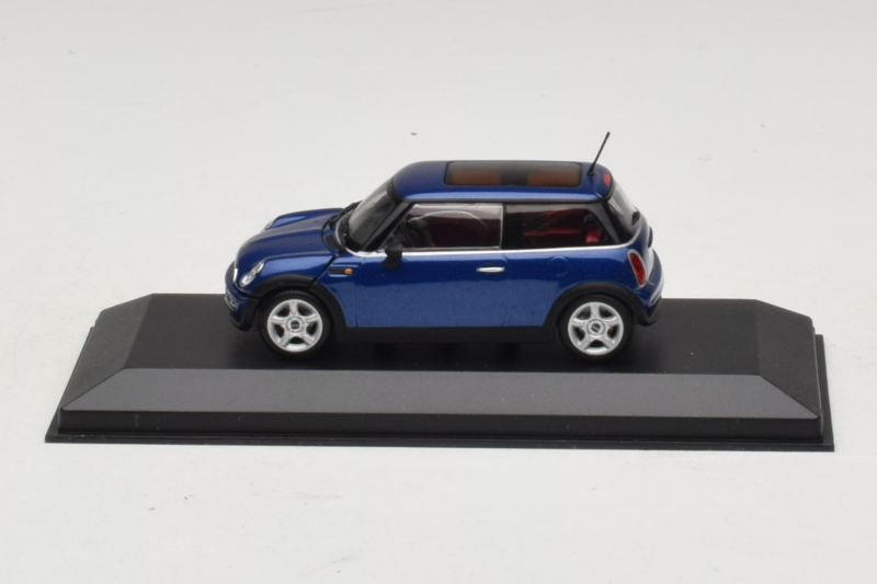 Mini Cooper Cabriolet Blue Minichamps 1:43 80420309092-R1 Diecast
