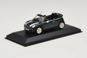 Mini Cooper Cabriolet Green With White Stripe Minichamps 1:43 80420309093-R1 Diecast — photo 2 of 5