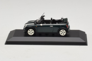Mini Cooper Cabriolet Green With White Stripe Minichamps 1:43 80420309093-R1 Diecast