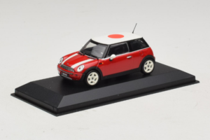 Mini Cooper Red With Japan Flag Minichamps 1:43 80420309024-R1 Diecast — photo 2 of 5