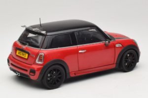 Mini Cooper John Cooper Works R56 Red & Black Kyosho 1:18 80430419909 Diecast — photo 3 of 8