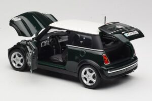 Mini Cooper Mk7 Green Maisto 1:18 7271336 Diecast — photo 5 of 8