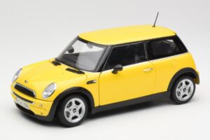Mini Cooper One R50 Aerodynamics Package Yellow Kyosho 1:18 80430148553 Diecast