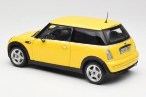 Mini Cooper One R50 Aerodynamics Package Yellow Kyosho 1:18 80430148553 Diecast — photo 7 of 8