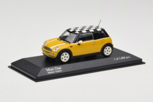 MINI One R50 Yellow Minichamps 1:43 431138104 Diecast — photo 4 of 5