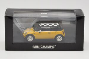 MINI One R50 Yellow Minichamps 1:43 431138104 Diecast — photo 5 of 5