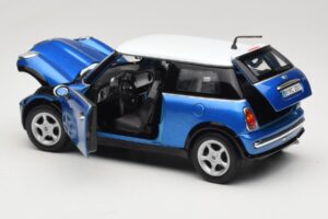Mini Cooper R50 Blue With White Roof Mondo Motors 1:18 MINI004 Diecast — photo 5 of 8