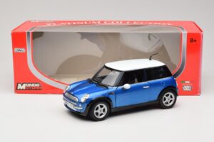 Mini Cooper R50 Blue With White Roof Mondo Motors 1:18 MINI004 Diecast — photo 8 of 8