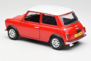 Mini Cooper Red Bburago 1:18 3379 Diecast — photo 7 of 8