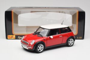 Mini Cooper R50 Red Maisto 1:18 31619 Diecast — photo 2 of 8
