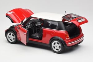 Mini Cooper R50 Red Maisto 1:18 31619 Diecast — photo 7 of 8