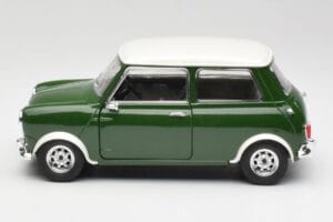 Mini Cooper S British Racing Green & Old English White Solido 1:18 8021 Diecast — photo 4 of 8
