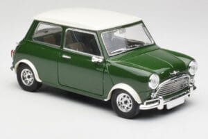 Mini Cooper S British Racing Green & Old English White Solido 1:18 8021 Diecast — photo 6 of 8