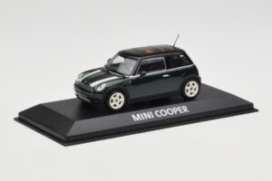 Mini Cooper S R53 Green With Stripes Minichamps 1:43 MINI006 Diecast — photo 4 of 4