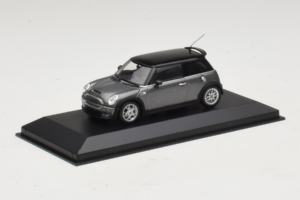 Mini Cooper S Grey Metallic Minichamps 1:43 80420148551-R1 Diecast — photo 2 of 4