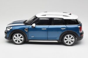 Mini Countryman F60 Island Blue & White Kyosho 1:18 80432447940 Diecast — photo 4 of 8