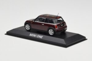 Mini One R50 Dark Red With Black Roof Minichamps 1:43 MINI008 Diecast — photo 3 of 5