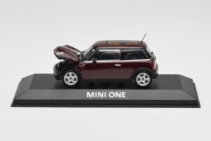 Mini One R50 Dark Red With Black Roof Minichamps 1:43 MINI008 Diecast — photo 5 of 5