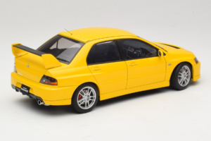 Mitsubishi Lancer Evolution IX GSR Yellow AUTOart 1:18 77192 Diecast — photo 3 of 8