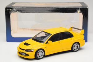 Mitsubishi Lancer Evolution IX GSR Yellow AUTOart 1:18 77192 Diecast — photo 8 of 8