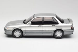 Mitsubishi Galant VR-4 Silver IXO 1:18 18CMC191 Diecast — photo 3 of 6
